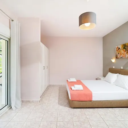 Elena Apartment *
