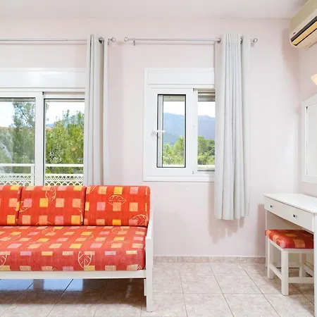 Elena Apartment *