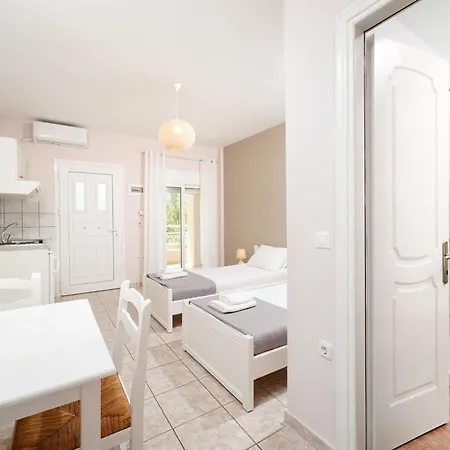 Elena Apartment