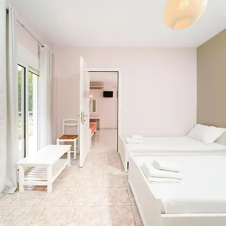 Elena * Chrisi Ammoudia